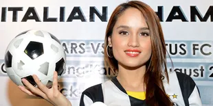 Cinta Laura: Lebih Enak Lebaran di Indonesia
