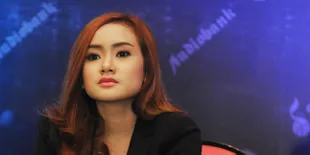 Cita Citata Dituntut Minta Maaf dan Bawa 500 Babi ke Papua