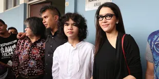 Cium Dul, Maia Estianty Berasa Cium Ahmad Dhani Muda