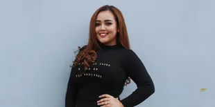 Clara Gopa Akui Dirinya Tidak Operasi Payudara di Kapanlagi On Air, Ini Buktinya!