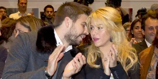 Congrats! Shakira Hamil Anak Pertama!