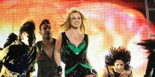 Cover Seksi Album Baru Britney Spears