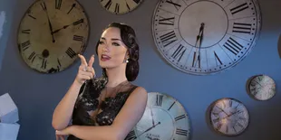 Cowok Nggak Romantis, Zaskia Gotik Galau Hari Valentine