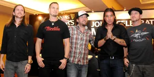 Creed: Dunia Harus Lihat Musisi Indonesia