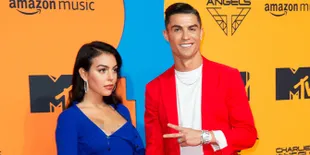 Cristiano Ronaldo & Georgina Rodriguez Rayakan Ultah Anaknya dengan Sederhana
