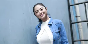 Curahan Hati Dewi Perssik Soal Laki-Laki Tak Kasian Kepada Istri, Sindir Suami?