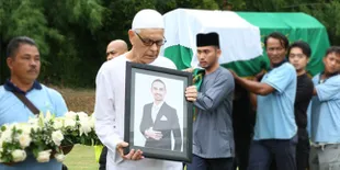Curhatan Ayah Ashraf Sinclair Dua Minggu Usai Kepergian Sang Putra: Mati Rasa, Hilang Warna Hidupku