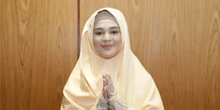 Cut Meyriska Cerita Alasan Hijrah dan Nangis Ketemu Ustaz Idola