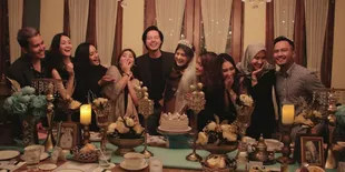 Cut Meyriska Ulang Tahun, 3 Kado Spesial Dari Roger Danuarta Ini Sukses Bikin Baper!