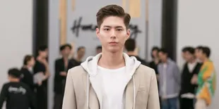 Cute Kebangetan, Saat Aktor Cilik Cium Park Bo Gum dengan Penuh Ke-uwu-an