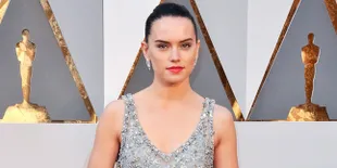 Daisy Ridley Jadi Pengganti Angelina Jolie di 'TOMB RAIDER'?