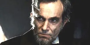 Daniel Day Lewis Raih Best Actor Drama Golden Globe Lewat 'LINCOLN'