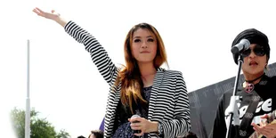 Dara The Virgin Jadi Tukang Becak