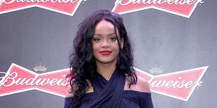Dari 'Bad Girl', Kini Rihanna Berubah Jadi Ibu Penyayang