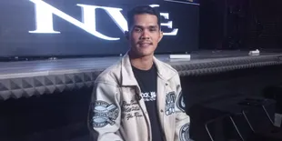 Dari Host TikTok ke Dunia Musik, JB Rilis Single Perdana 'Cinta Tak Berbentuk Hati'
