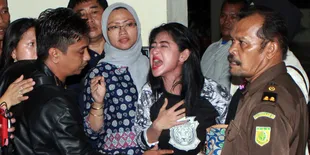 Dari Penjara, Depe Tulis Surat Untuk Penggemar Setia