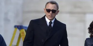 Daripada Jadi James Bond Lagi, Daniel Craig Pilih Bunuh Diri