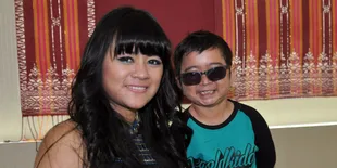 Daus Mini Tak Mau Tarik - Tarikan Anak Dengan Istri