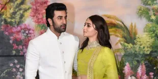 Deklarasikan Cinta di Atas Panggung, Alia Bhatt Bilang 'I Love You' ke Ranbir Kapoor