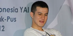 Demi Junot, Fans '5 CM' di Malang Menanti Dari Pagi