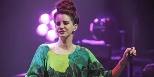 Demi Keamanan, Lana Del Rey Pilih Tunda Konser di Israel