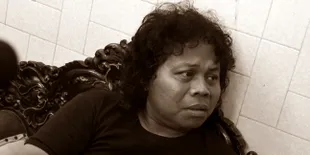 Rayu Budi Anduk ke RS, Sang Istri Memohon Sambil Nangis