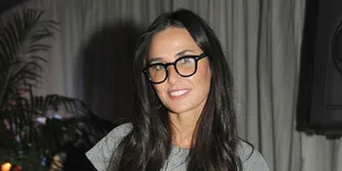 Demi Moore Masih Tak Rela Melihat Ashton Kutcher - Mila Kunis