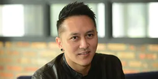 Demian Diberhentikan Polisi saat Nge-Vlog di Dalam Mobil