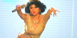 Depe Sempat Berdandan Cantik Sebelum Berangkat ke Kejaksaan