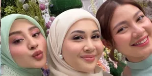 Deretan Selebriti di Pengajian Syifa Hadju Jelang Nikah dengan El Rumi