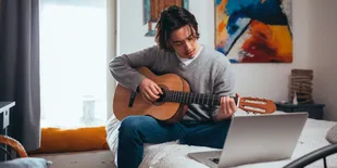 Deretan Selebriti Tantang Kamu Nyatakan Rasa Lewat Cover Lagu, Siap Rebut Hadiah Berlian Cantik?