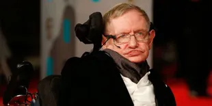 Derita Penyakit Saraf Selama 50 Tahun, Hidup Stephen Hawking Lampaui Prediksi Dokter