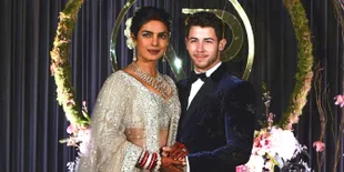 Detail Gaun Pernikahan Priyanka Chopra, Penuh Pesan &#38; Berhias 2,3 Juta Manik Mutiara