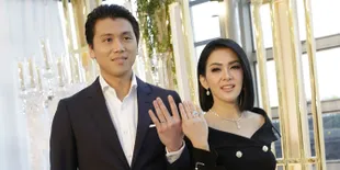 Detail Pengajian, Sungkeman - Dinner Pernikahan Syahrini &#38; Reino Barack di Jepang