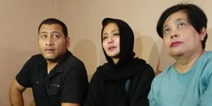 Detik-detik Istri Herman Seventeen Dapat Kabar Sang Suami Jadi Korban Tsunami Anyer