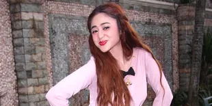 Dewi Perssik Dukung Keakuratan Berita KapanLagi.com&#174;