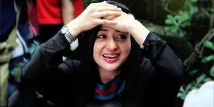 Dewi Perssik Tetap Cantik Walau Jarang Mandi, Ini Rahasianya