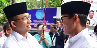Dhini Aminarti dan Dimas Seto: Anies-Sandi Itu Kolaborasi Hebat