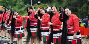 Di China Ada Desa Tersembunyi yang Semua Penduduknya 'Rapunzel'