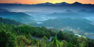 Di Sini Kamu Bisa Menikmati Lautan Awan!