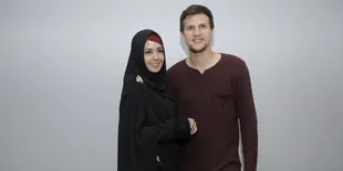 Di Tengah Heboh Isu Perceraian, Stuart Collin Unggah Foto Ini