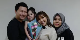 Di Tengah Proses Perceraian Gading & Gisel, Koneng sang ART Undur Diri