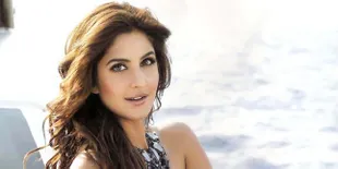 Di Tengah Rimbunnya Hutan, Katrina Kaif Tampil Eksotis Menggoda