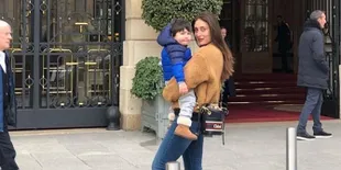 Diajak ke Lokasi Syuting Kareena Kapoor, Taimur Ali Khan Lakukan Hal Nggemesin Ini