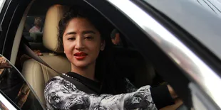 Dibui, Dewi Perssik Siapkan Pakaian Satu Lemari