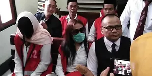 Didakwa Melanggar UU ITE, Dua Muncikari Vanessa Angel Pasrah