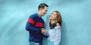 Didatangi Elly Sugigi Saat Sedang Wawancara, Irma Darmawangsa & Irfan Sbaztian Kabur