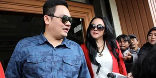 Diduga Selingkuh, Farhat Abbas dan Regina Digrebek di Bogor!