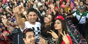 Diguyur Hujan, Tina & Cast 'Uttaran' Tetap Ceria Sapa Fans Jogja