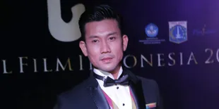 Diingatkan Reza Rahadian, Denny Sumargo Datang & Dukung FFI 2016